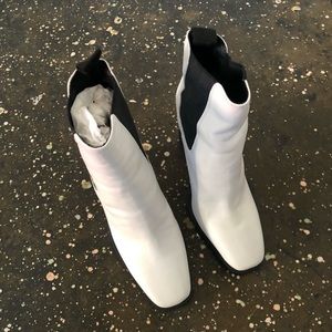 Tony Bianco Ilyssa Bootie Milk Capretto 